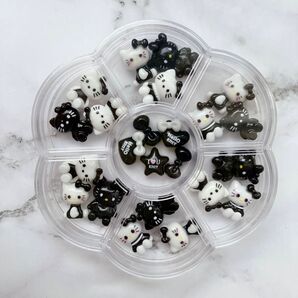 128 キティちゃん ハローキティ デコレーションパーツ 23個 モノクロ 白黒