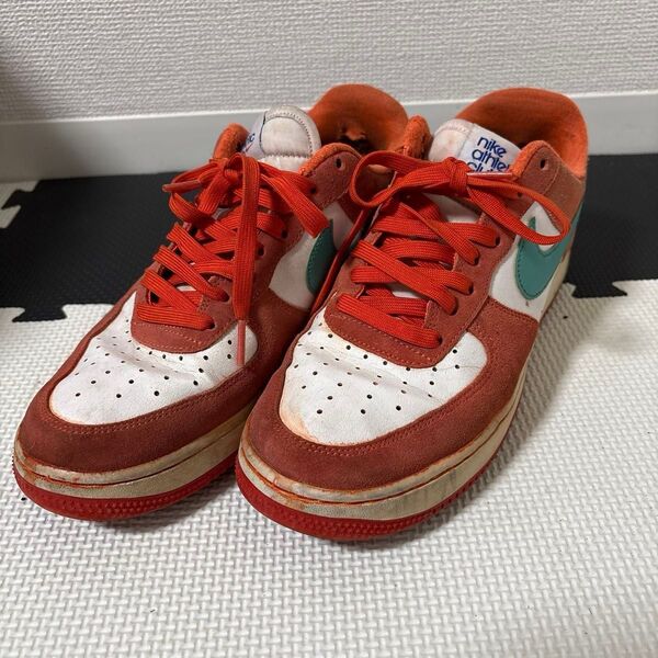 NIKE AIR FORCE 1 LOW オレンジ×グリーン