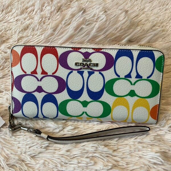 COACH コーチ 長財布 レインボー シグネチャー 新品未使用