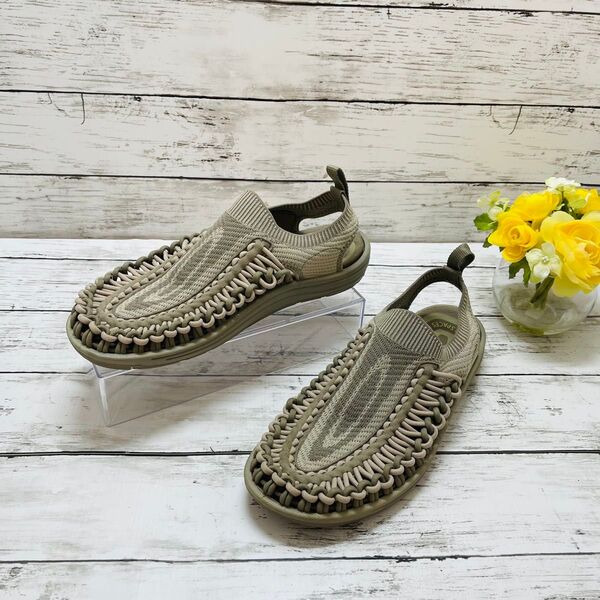 KEEN キーン UNEEK ユニーク サンダル スニークコレクション 27.5cm モスグリーン ベージュ