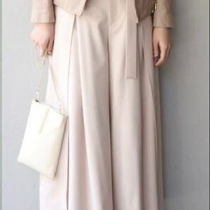 新品タグ付き ノーブル 人気 ギャバダブルラップパンツ ラップシルエット 光沢感 通勤 エレガント ピンクベージュ 日本製 38