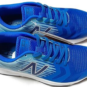 ☆ニューバランス ランニングシューズ 22.0センチ 新品☆