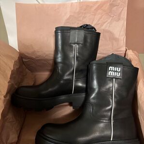 miumiu ブーツ レザー ブラック