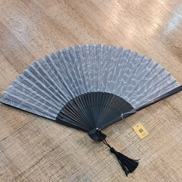 扇子 和風 高級感 グレー 新品未使用