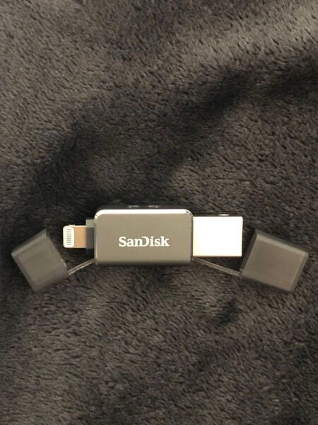 ixpand 128GB iPhone用USBメモリ