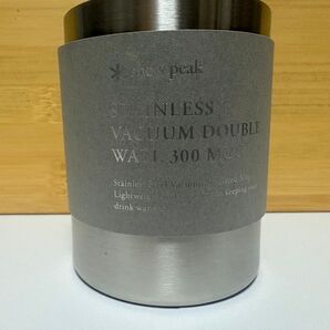 snow peak ステンレス真空二重マグ 300ml シルバーsnow peak 缶クーラー350 ノベルティ 新品未開封