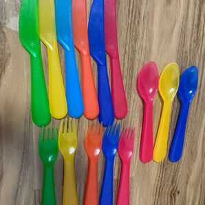 IKEA 子ども プラスチックカトラリー フォーク スプーン ナイフ