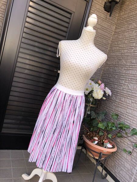 新品 未使用 プリーツスカート ストライプ ピンク レディース M ウエストゴム 膝丈スカート
