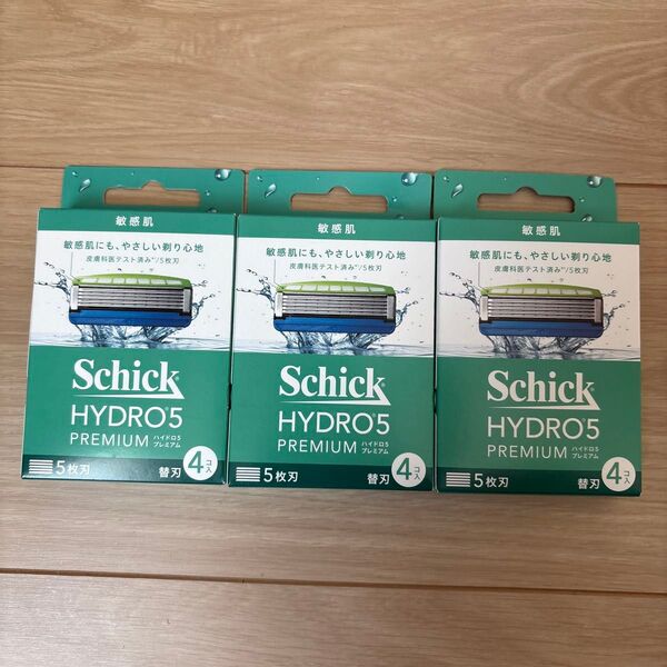 Schick ハイドロ5 プレミアム 敏感肌用 替刃4個入×3個セット 送料無料
