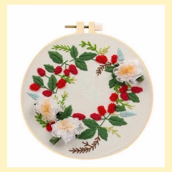 フランス刺繍 刺繍キット 花柄 初心者 簡単 プレゼント 可愛い ハンドメイド ステッチ パッチワーク ベリー 野いちご