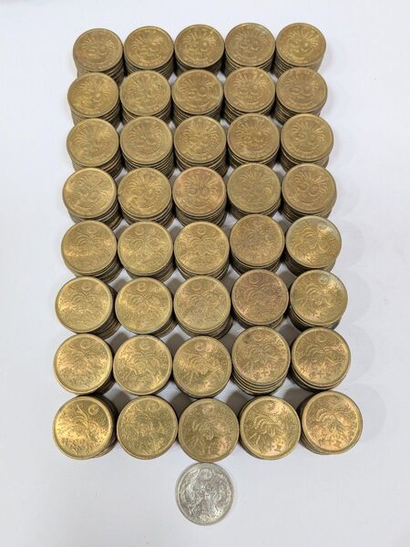 【古銭・旧貨幣・大量】大型50銭 黄銅貨・鳳凰50銭 銀貨 400枚以上 美品多数