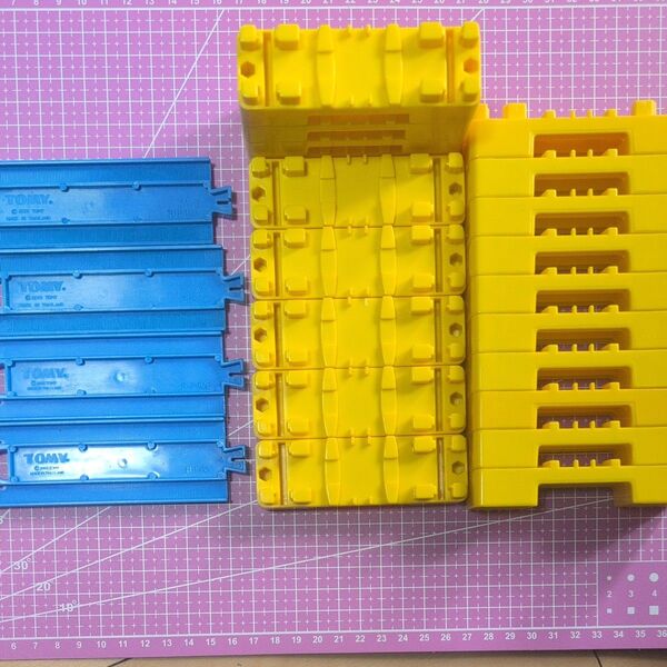 プラレール ミニ橋脚とレール まとめ売り TOMY