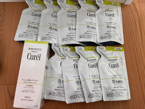 キュレル 皮脂トラブルケア 泡洗顔料 本体1個+レフィル 130mlx9個