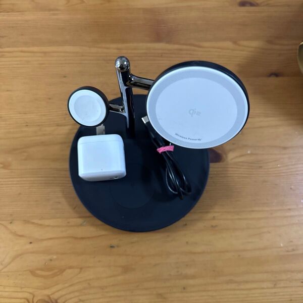Anker MagGo Wireless Charging Station (3-in-1 Stand)