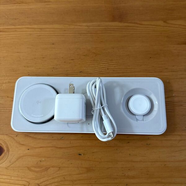 Anker MagGo Wireless Charging Station (3-in-1 Pad)