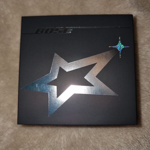 ボーズ × LISA Ultra Open Earbuds