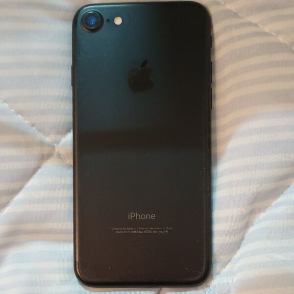 美品 iPhone7 32GB ブラック au版 SIMロック解除済み バッテリー85% カウントダウンボーナス対応可