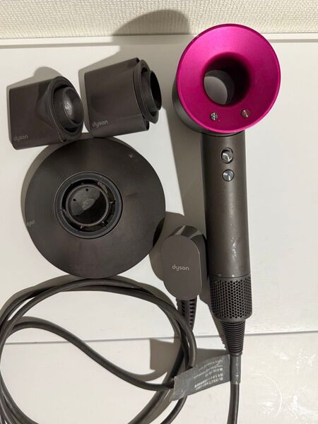 【動作良好】Dyson Supersonic HD01 ヘアドライヤー(アイアン/フューシャ)アタッチメント3種付き