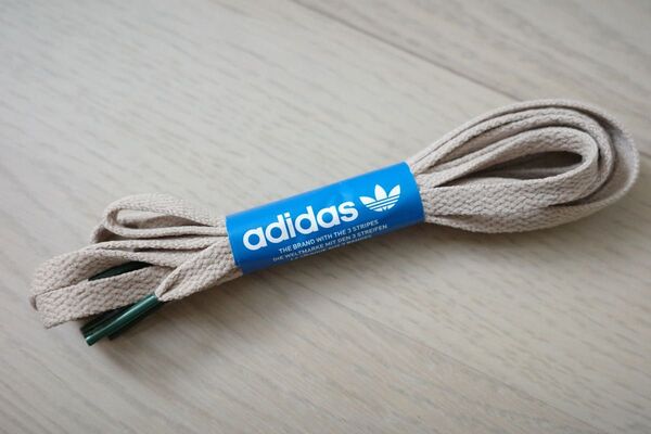 adidas ベージュ シューレース 靴紐