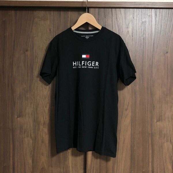 トミーヒルフィガー Tシャツ
