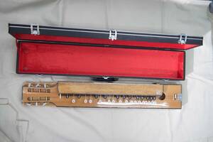  high class Taisho koto, beautiful. case attaching..