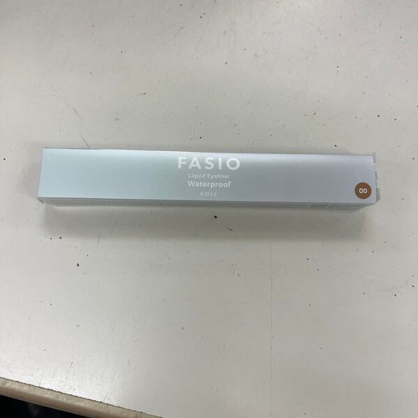 FASIO リキッド アイライナー 0.4mL(00 ライトブラウン)