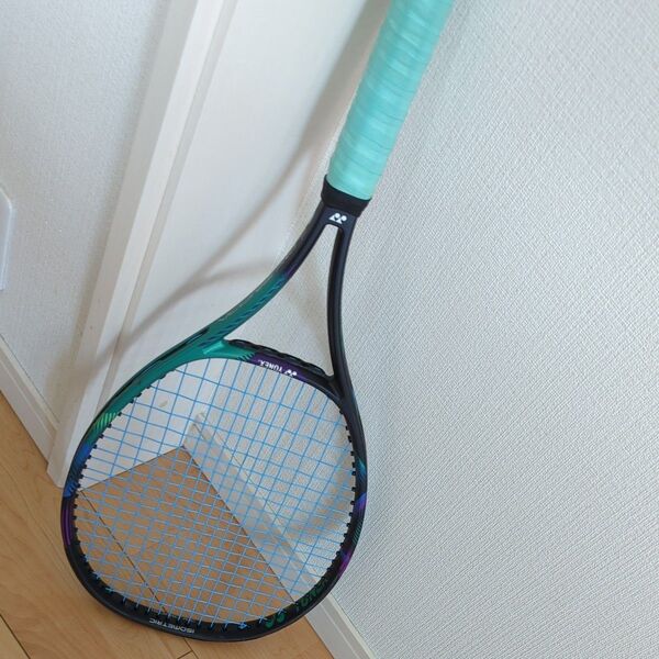 YONEX テニスラケットVCOREプロ104インチ中古(やや傷ありのため格安)