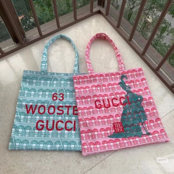 【2点購入】GUCCI 2025年博物館展覧会限定 トートバッグ【 A柄+B柄|Size:41x41cm】pink+mint 2点