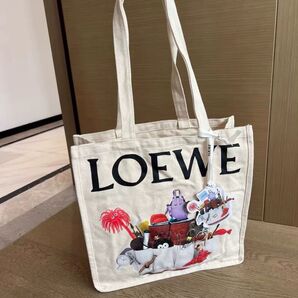 【新品】LOEWE ロエベ クラフテッド・ワールド展 限定トートバッグ【 D柄|Size:39x39x13cm】white 1点