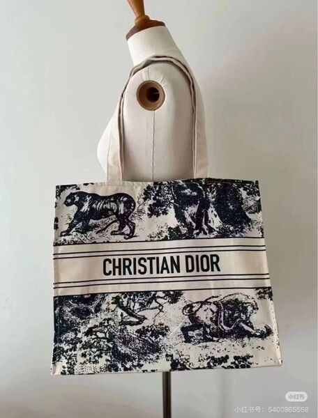 【新品】CHRISTIAN DIOR 2025年 限定 トートバッグ【 Size:42×38×13cm】navy blue 1点