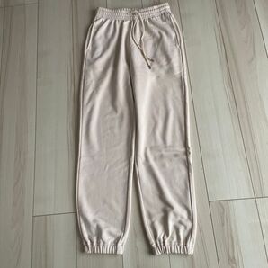 UNIQLOスウェットパンツ オフホワイト Sサイズ