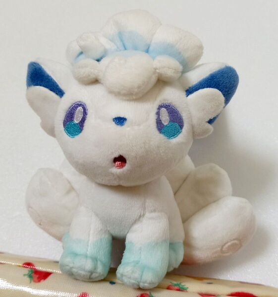 ポケモンセンター限定 アローラロコン マスコット ぬいぐるみ