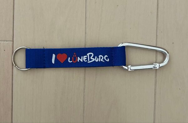 リューネブルク キーホルダー I LOVE LUNEBURG 青 カラビナ付き
