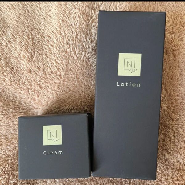 NオーガニックVieローション100ml、バリアクリーム47g