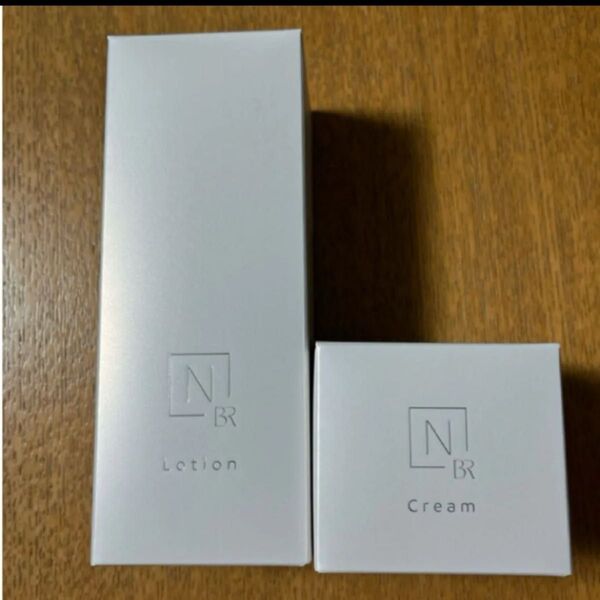 Nオーガニック ブライト ホワイトローション100ml、リッチクリーム45g