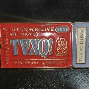 東方神起 ピンバッジ SMtown