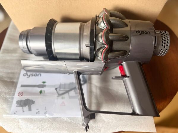 新品未使用 ダイソン V10 本体 アッセンブリー SV12 Dyson コードレス掃除機 Cyclone