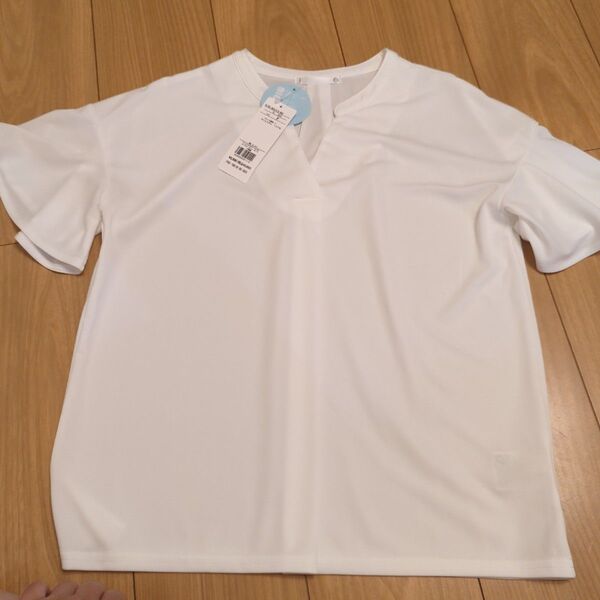 【新品タグ付】ITS'DEMO UVカット クールタッチ Tシャツ F ホワイト 白 トップス 袖フレア 二の腕隠