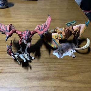 モンスターハンター フィギュア リオレウス ティガレックス 2体セット