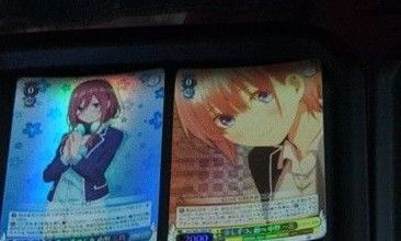 ヴァイスシュヴァルツ!五等分の花嫁!中野一花&中野三玖!スリーブ・ケースは付きません
