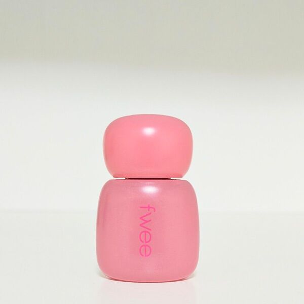 ほぼ未使用 フィー fwee ピンクオブセッションティント M02 ライラックピンク