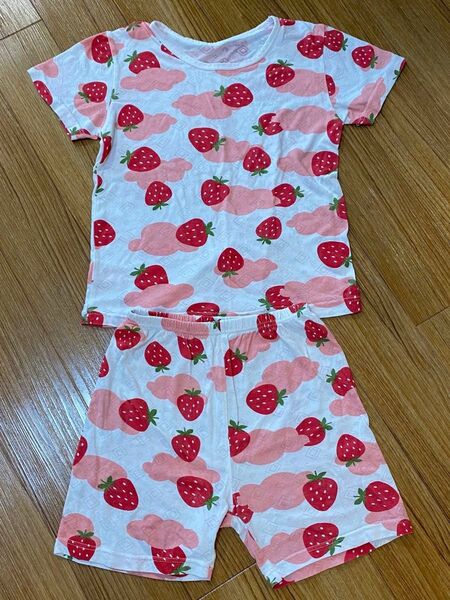 美品 いちごパジャマ 90cmくらい 半袖パジャマ 女の子
