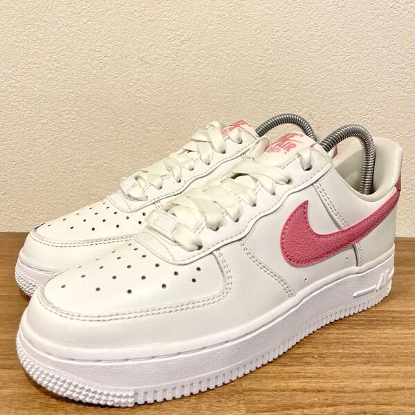 NIKE WMNS AIR FORCE 1 ESS TRND ナイキ エア フォース ワン ホワイトピンク DQ7569-101