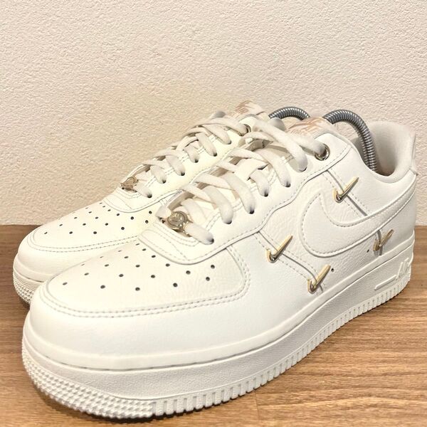NIKE WMNS AIR FORCE 1 '07 LX ナイキ エア フォース ワン ホワイト レディースFV3654-111