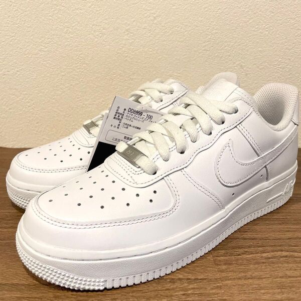NIKE WMNS AIR FORCE 1 '07 WHITE ナイキ エア フォース ワン ホワイト DD8959-100