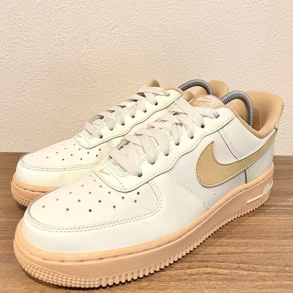 NIKE WMNS AIR FORCE 1 '07 ナイキ エア フォース ワン ベージュ レディース FZ3597-133