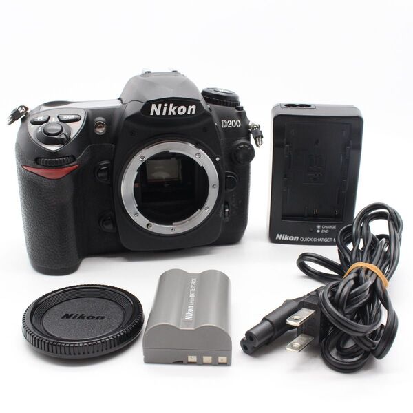 Nikon D200 ボディ ショット数9411回