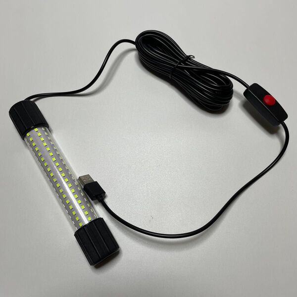 【残りわずか】ポータブル LED USB水中集魚灯