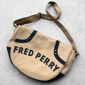 希少 00s archive FRED PERRY フレッドペリー 刺繍ロゴ ショルダーバッグ