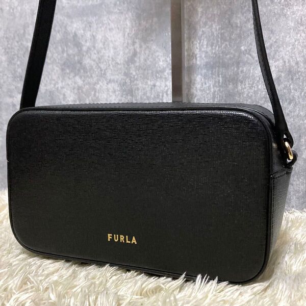 【極美品】FULRA フルラ ショルダーバッグ レザー 革 ブラック 黒 カメラバッグ ロゴ